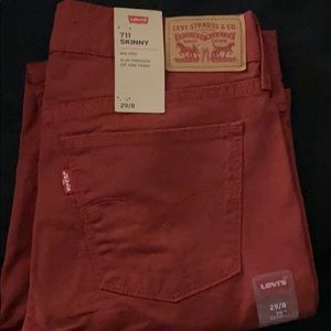 Levi’s 711 Skinny Jeans